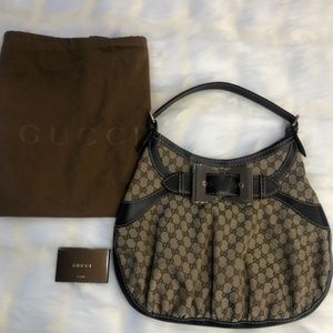 Gucci GG Supreme Canvas Bow Shoulder Bag